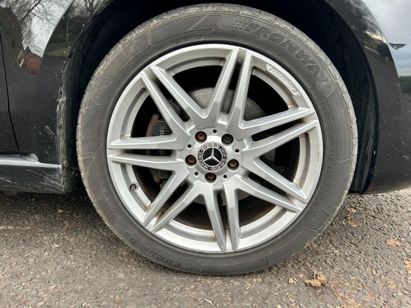MERCEDES-BENZ V CLASS
