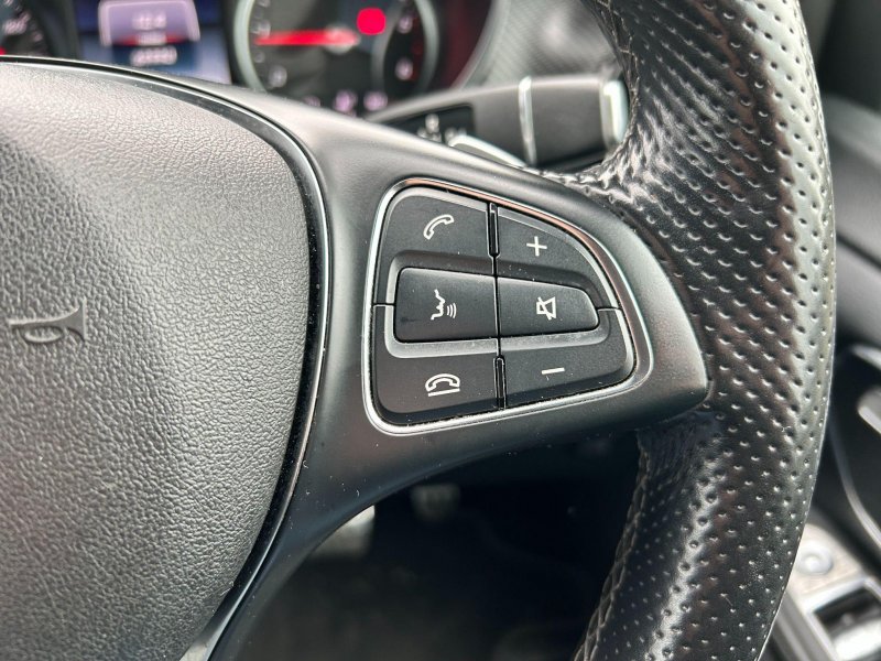 MERCEDES-BENZ V CLASS