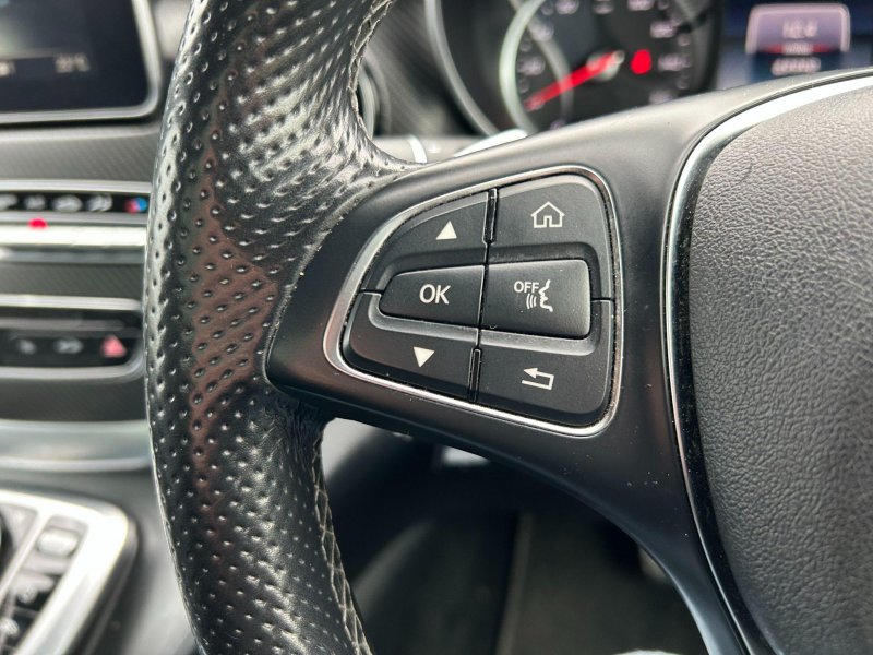 MERCEDES-BENZ V CLASS
