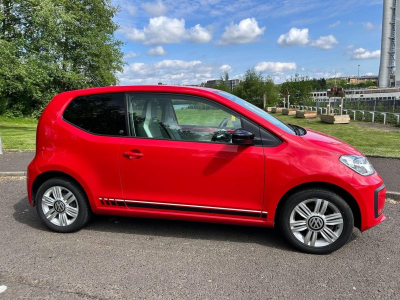 VOLKSWAGEN UP