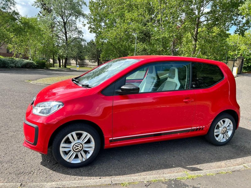 VOLKSWAGEN UP