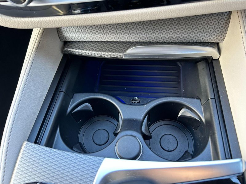 BMW 6 SERIES
