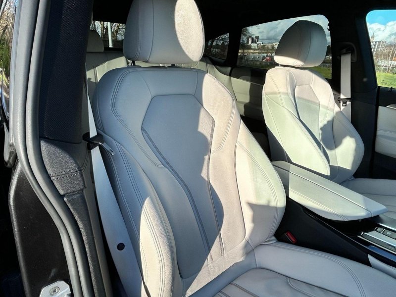 BMW 6 SERIES