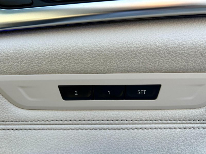 BMW 6 SERIES